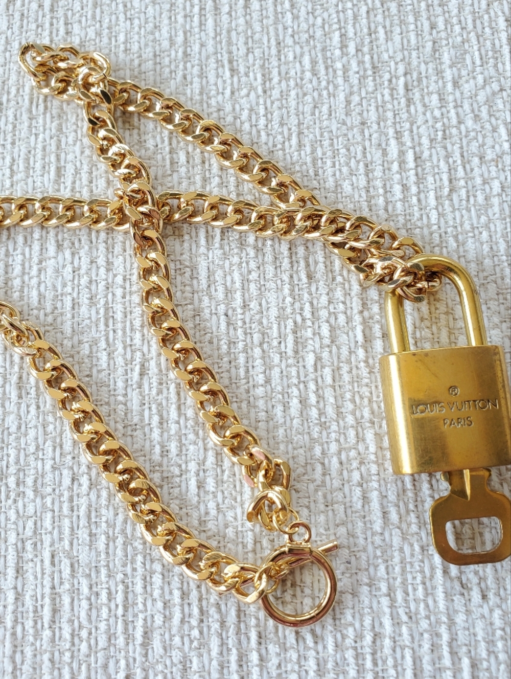 Authentic Louis Vuitton Lock & Key Padlock #307 Gold Padlock Necklace Charm - Picture 3 of 5
